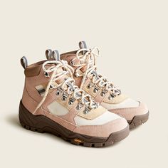 Hiker Boots Outfit Women, Cute Hiking Boots, Stylish Hiking Boots, Women’s Hiking Boots, Comfortable Hiking Boots, Hiking Boots Outfit, Hiking Fits, Body Decoration, Best Hiking Shoes