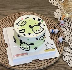 there is a cake that has been decorated with animals on it