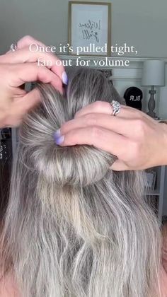 This hack gives BIG VOLUME to your thin hair in a clip. Learn a volume hair hack in this quick post. Hair In A Clip, Loose Updos, Hair Gadgets, Fine Hair Updo, 2024 Haircuts, Short Hair Updo Tutorial, Hair Fan, Tennessee House, Leather Creations