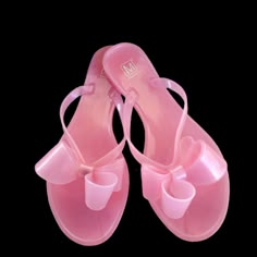 Pink With Big Pink Bow Size 6 Never Worn Jello Sandals Kuromi Summer, Glowing Legs, Dream Heels, Sandals Aesthetic, Shoes Inspiration, Pink Hats, Summer Board, Pretty Accessories, Designer Flats