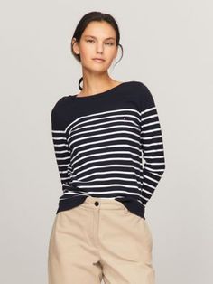 Stripe Boatneck Sweater Stripe Boatneck Top, Blue Striped Sweater Outfit, Polo Top Outfit, Striped Top Outfit, Striped Sweater Outfit, Outfits With Striped Shirts, Spring Sweater Outfits, Striped Sweaters, Stripe Outfits