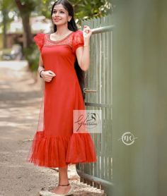 Frocks Designs For Women, Simple Party Wear, Frock Designs For Women, Simple Frock, Dress Designs For Stitching, Frock Models, Party Wear Frocks, Dress Saree, Frock Designs