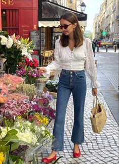 French Style Fashion Summer, Marielle Haon, Outfits For March, French Outfit Style, French Spring Style, Casual Parisian Outfits, French Summer Fashion, March Outfit Ideas, Paris Summer Fashion