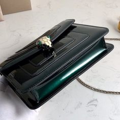 Size: 20cm*14.5cm*5cm It comes with Dust box, Care manual, Tag, and Paper bag. High-end Clutch As A Gift, Luxury Rectangular Clutch With Top Handle, Luxury Rectangular Clutch With Top Carry Handle, Luxury Clutch With Top Carry Handle, High-end Rectangular Shoulder Bag, High-end Rectangular Case Bag As Gift, High-end Rectangular Case Bags As Gifts, Designer Rectangular Box Bag With Case Included, Designer Rectangular Evening Bag As Gift