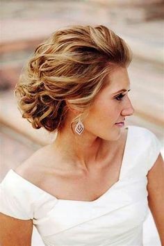 Mother Of The Groom Hairstyle For Mother Of The Groom Hairstyles, Bride Updo, Wedding Hairstyles Medium Length, Beach Wedding Hair, Wedding Guest Hairstyles, Hair Styles 2017, Short Wedding Hair