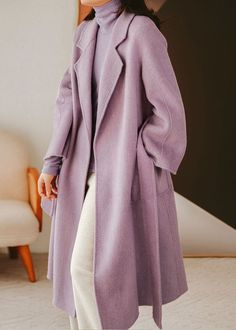 Woolen Coat Winter, Mode Mantel, Lavender Silk, Looks Street Style, Coat Winter, Woolen Coat, Moda Vintage, Silk Wool, Mode Inspiration