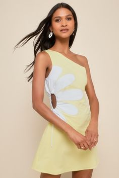 You'll be ready to serve stunning summer vibes in the Lulus Sunny Design Yellow Cutout Flower One-Shoulder Mini Dress! Lightweight woven fabric creates an effortless effect as it shapes a one-shoulder neckline with a wide strap and a darted bodice. Flower-shaped, embroidered detail accents the waist, with a cinching, drawstring cutout at the center. Flaring skirt finishes at a mini hem. Hidden zipper/clasp at side. Fit: This garment fits true to size. Length: Mid-thigh. Size medium measures 35" from shoulder to hem. Bust: Great for any cup size. Waist: Fitted - very fitted at natural waist. Hip: Loosely Fitted. Undergarments: May be worn with a strapless bra, adhesive bra, petals, or no bra. Fabric: Fabric has no stretch. Lined. Shell: 65% Cotton, 32% Nylon, 3% Spandex. Lining: 100% Polyes Yellow Gameday Outfit, Rehearsal Dinner Guest Outfits, Lsu Gameday, Garden Wedding Dress Guest, Spring Break Outfit, Dinner Guest, Gameday Outfit, Virtual Closet, Outfit Inspo Fall