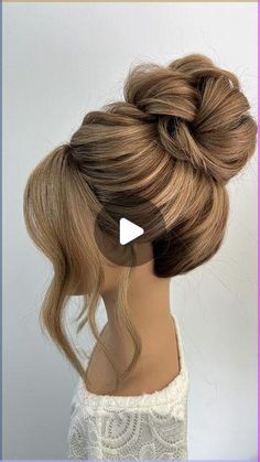 Hair Styles Bun Wedding, Prom Bun Tutorial, How To Make Buns, Easy Diy Bridesmaid Hair, Chignon Alto Tutorial, Updo Hairstyles For Wedding Guest, Hair Bun Styles Wedding, Formal Up Do, Hoco Hair Updo