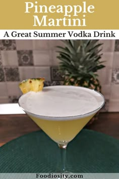 Pineapple Flavored Vodka Drinks, Pineapple Cosmopolitan, Pineapple Vodka Cocktails, Summer Vodka Drinks, Cookout Drinks, Flavored Vodka Drinks