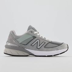 Made in USA 990v5, W990GL5 New Balance 990 Grey, New Balance Made In Usa, New Balance 990, Grey New Balance, Sneakers Looks, Morning Running, Best Running Shoes, New Balance Men, Mens Lifestyle