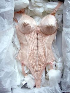 Madonna's Corset ~ Jean Paul Gaultier Bullet Bra, Pink Corset, Lingerie Inspiration, Pretty Lingerie, Cone Bra, Beautiful Lingerie