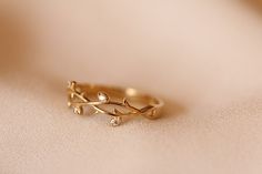 Stylish Gold Rings For Women, Gold Jewelry Rings, Gold Finger Rings, Gold Leaf Rings, Nature Inspired Rings, Dainty Gold Rings, Freshwater Pearl Ring, Gold Rings Fashion, Gold Ring Designs