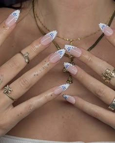 College Nails, Winter Nail Art Designs, Edgy Summer, Nail 2024, Mani Ideas, Greece Summer, Summer Nail Designs, Airbrush Nails, Cute Simple Nails