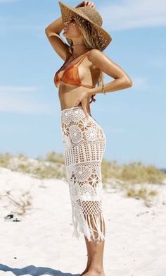 Crochet Beach Skirt, Bride Skirt, Photoshoot Women, Hippie Rock, Hippie Skirt, Skirt Diy, Crochet One Piece, Hippie Skirts, Girl Beach