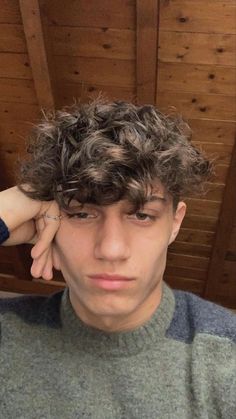 Brunette Curly Hair Men, Brunette Hair Men, Boy Perms Curly Hair, Loose Perm Men Short Hair, Messy Perm, Brunette Hair Boy, Light Perm Men, Brown Hair Perm, Loose Perm Men