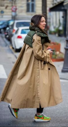 Dress Coat Outfit, Sneaker Dress, Coat Outfit Winter, Winter Coat Outfits, Street Smarts, 2024 Aesthetic, Gucci Purse, Always Cold