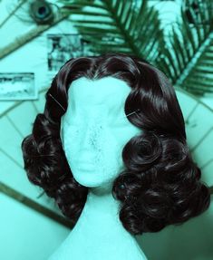 Elegant Hairstyles Formal Classy, 50s Womens Hairstyles Short, 1950s Waves Hair, Short Vintage Hairstyles Black Women, Vintage Womens Hairstyles, Retro Black Hairstyles, Marilyn Monroe Hair Black Women, Vintage Hairstyles Women, Vintage Finger Waves Long Hair