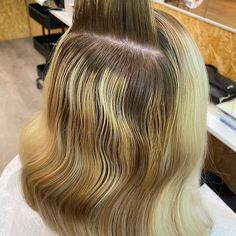 Yellow To Ash Blonde Hair, Shampoo Cap To Lighten Hair, Toning Yellow Blonde Hair, Tone Blonde Hair Darker, Toning Blonde Hair Darker, Wella Blonde Toner, Yellow Blonde Highlights, Toning Bleached Hair