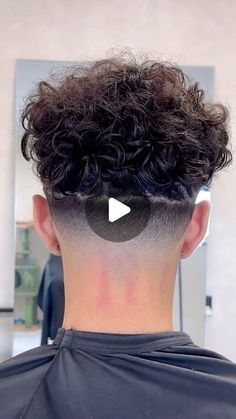 Motif Taper, Blowout With Mid Taper, Undercut Taper Fade, Textured Fringe Blowout Taper, Taper Fade Tutorial, Tapper Fade Boys, How To Do A Taper Fade Men Hair, Low Taper Fade Haircut Tutorial, High Taper Fade Haircut