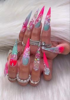 Extra Glam Nails, Summer Nails Rhinestones, 2023 Nails Ideas, Summer Nails Short, Bedazzled Nails, Boring Nails, Stilleto Nails Designs, Beach Nail Art, Summer Nail Colors