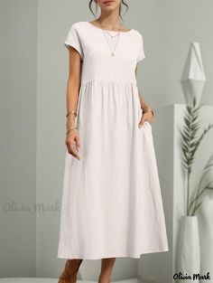 Olivia Mark - Sleeveless Loose-fit Cotton and Linen Dress with Insert Pockets in Solid Color Sleeveless Cotton Dress, Cotton Gowns, Slim Fit Sweater, Basic Skirt, White Bodycon Dress, Cotton Linen Dresses, Cotton Blends Dress, Camisole Dress, Loose Fitting Dresses