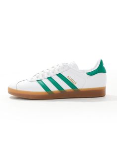 Zapatos, botas y zapatillas de deporte de adidas Originals Abróchate los cordones y sal a la calle Diseño de corte bajo Cierre con cordones Lengüeta y tobillo acolchados Detalle distintivo de adidas Originals Suela de goma Suela texturizada antideslizante Adidas Originals Gazelle, Adidas Branding, Fitness Challenge, Mens Sportswear, Profile Design, Sneaker Collection, Casual Sneakers, Shoes Boots, Low Profile