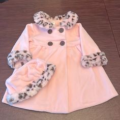 Pink Fleece Coat And Matching Hat Set Faux Fur Trim Great Condition Hat Never Worn Machine Washable Pet And Smoke Free Environment Fur Trim Coat, Pink Fleece, Pink Fur, Matching Hat, Hat Set, Fleece Coat, Girl Coat, Inspired Fashion, Kids Jacket