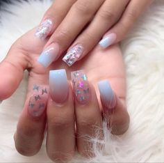 Cute Nail Designs For Short Nails Butterfly, Short Nail Designs With Butterflies, Nails Acrylic Butterfly Short, Pastel Butterfly Nails, Cute Butterfly Nails Short, Buterfluffy Nails, Ombre Nails With Butterflies, Butterfly Ombre Nails, Ombré Butterfly Nails