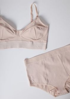 Baserange the famous brand who works with bamboo and 100% organic cotton. Read more here: http://uptostyle.hu/fenntarthato-divat-kepviseloi/ Classy Lingerie, Simple Wardrobe, Trendy Swimwear, Pink Lingerie, Soft Bra, Lingerie Outfits, Linnet, Closet Space