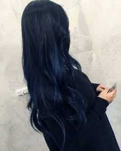 Midnight Blue Hair, Hair Color Swatches, Blue Hair Highlights, Dark Blue Hair, Hair Color Streaks, Hair Streaks, Dyed Hair Inspiration, Hair Color Blue