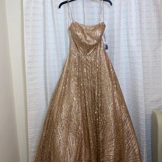 Never Been Worn !! Brown Sparkly Prom Dress, Sparkly Brown Dresses, Champagne Sparkling Sequin Floor-length Dress, Brown Sequin Dress Winsdor, Luxury Champagne Sequin Floor-length Dress, Pageant Dress, Womens Dresses, Dresses, Women Shopping