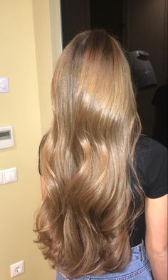 Honey Blonde Color Melt, Vacation Hairstyles, Inspo Hair, Dirty Blonde Hair, Dark Blonde Hair, Blonde Hair Inspiration, Body Glove