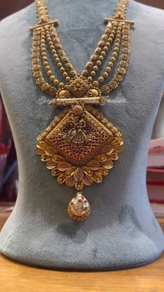 Latest Gold Antique Necklace Designs, Mangalsutra Pendant Designs Gold, Gold Antique Necklace Designs, Mangalsutra Pendant Designs, Gold Antique Necklace, Necklace Set Indian Bridal Jewelry, Long Mangalsutra, Mangalsutra Pendant