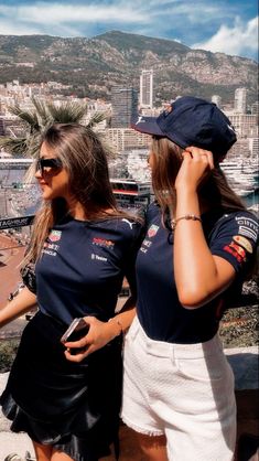 Formula 1 Girls, Red Bull F1, Race Day Outfits, Bulls Shirt, Mick Schumacher, Racing Jackets, Foto Baby