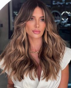 Tea Hair Color, Milk Tea Hair Color, Beach Blonde Hair Color, Balayage Beige, Mocha Color Hair, Ouai Hair Oil, Long Haircuts With Bangs, Mocha Hair, Golden Brown Hair