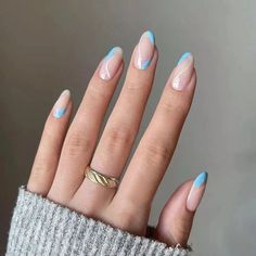 47018994467115 Pink Brunette, Colored Nail Tips, Light Blue Nails, Nagel Tips, Fake Nails With Glue, Blue Nail Designs, White Nail, Oval Nails, Stick On Nails