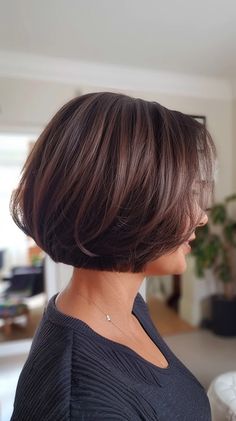 51 Short Hairstyles For Fine Hair That Add Body And Volume Short Layered Bobs For Fine Hair, Textured Bob For Fine Hair, Stacked Bob Haircut For Fine Hair, Short Haircuts For Fine Flat Hair, Girl Hair Styles, Short Hairstyles For Fine Hair, Dentist Art, Kort Bob