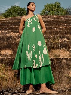 Crest Dress DRESSES KHARA KAPAS Pure Cotton Dress, Organza Lehenga, Kurta Pyjama, Sustainable Clothing Brands, Layered Dress, Sustainable Fashion Brands, Layer Dress, Lino Print, Pyjama Set