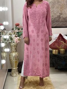 Lucknow Chikankari Dresses by Inaya Khan – Page 20 – Inayakhan Shop Chicken Dress, Different Types Of Dresses, Fancy Sandals, Latest Dress Design, Neck Designs For Suits, Indian Bridal Outfits, Sharara Set