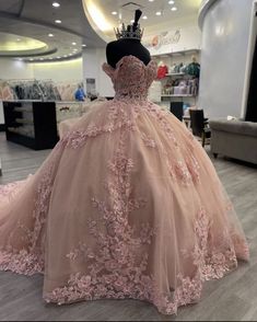 Pink Lace Long Prom Dresses For Black girls For Women Sleeping Beauty Sweet 16 Dress, Quinceanera Dresses For Brown Skin, Long Pink Birthday Dress, Quncie Dresses Pink, Pink White And Gold Quinceanera Dress, Quince Light Pink Dresses, Quince Ideas Themes Pink, Quince Dress Styles, Pink Quinceanera Theme Dresses