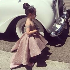 European Baby Fashion, Baby Fashion Summer, Baby Fashion Trends, Kids Prom Dresses, Baby Mode, Vintage Baby Clothes, Kids Gown, فستان سهرة, Baby Boy Fashion