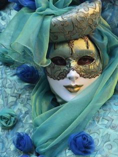 size: 24x18in Photographic Print: Masked Figure in Costume at the 2012 Carnival, Venice, Veneto, Italy, Europe by Jochen Schlenker : Concept Outfits, Venice Carnivale, Venice Carnival Costumes, Costume Carnaval, Mardi Gra, Venice Mask, Venetian Carnival Masks, Carnival Mask, Mask Art