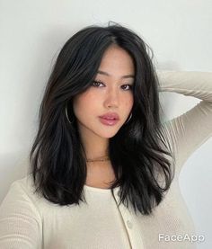 Short Black Hair With Face Framing, Asian Collarbone Hair, Hair Cut Straight Hair Girl, Cute Hair Cuts For Girls Straight, Coller Bone Haircuts, Curtain Bangs Medium Hair Asian, Oval Layered Haircut Medium, Oval Short Hair, Medium Asian Haircut