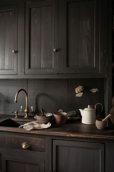 Victorian kitchen pantry solutions with antique twist for storage Victorian Kitchen Island