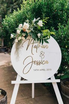 17-03-2022 / 4:00 a 7:00 PM 
Edificio Nogales de Navarra - Salón Social
Favor confirmar asistencia 3112315503 Wedding Welcome Board, Wedding Backdrop Design, Wedding Entrance, Engagement Decorations, Outdoor Wedding Decorations, Stage Decorations, Wedding Stage, Wedding Welcome Signs