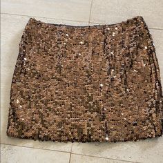 La Rok Luxe Bronze Sequin Skirt. Size Small. Never Worn But Without Tags Brown Sequin Skirt, Brown Gold, Saks Fifth, Saks Fifth Avenue, Sequin Skirt, Sequin, Womens Skirt, Skirt, Halloween