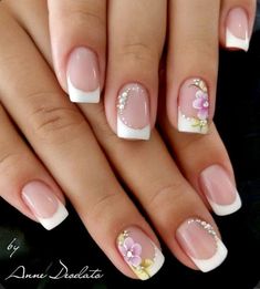 Easter Nails Designs Spring | Easter Nail Easter Nail Designs, Nails Yellow, Nagellack Trends, French Tip Nail Designs, French Manicure Nails, Floral Nail Designs, Nagel Tips, Pretty Nail Art Designs, Pretty Nail Art