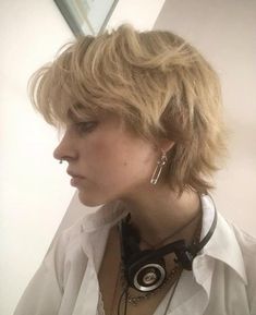 Haircut Inspo, Short Grunge Hair, Hair Stylies, Short Hair Haircuts