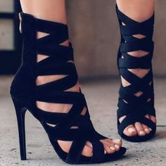 Couture Dior, High Heels Classy, Heels Classy, Super High Heels, Combat Boot, Black High Heels