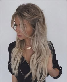 Half Up Half Down Hair Prom, Blond Balayage, Formal Hair, Fishtail Braid, Haircut Styles, Bridal Hairstyles, Penteado Cabelo Curto, Brown Blonde Hair, Fancy Hairstyles